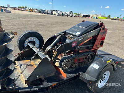 2016 Toro Dingo TX427 Mini Compact Track Loader