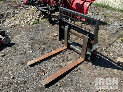 Bobcat 6809716 36 in Mini Skid Steer Forks