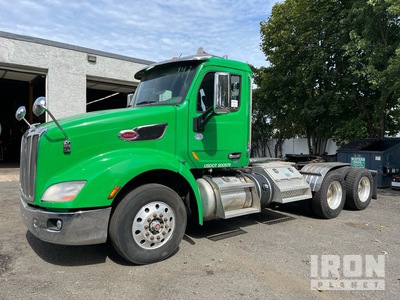 2016 Peterbilt 579 6x4 T/A Day Cab Truck Tractor