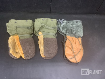 (113) Pairs of Extreme Cold Weather Mittens & (60) Pairs of Flyer's Mittens