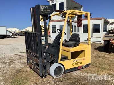 Hyster J40ZT Electric Forklift