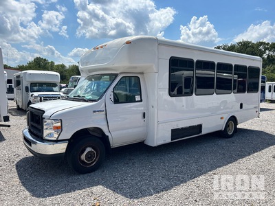 2019 Ford E450 4x2 10-Seat Transit Bus