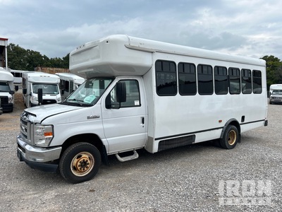 2018 Ford E-450 4x2 6-Seat Transit Autobus