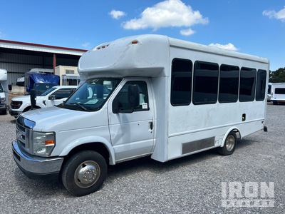 2016 Ford E-350 4x2 Transit Bus