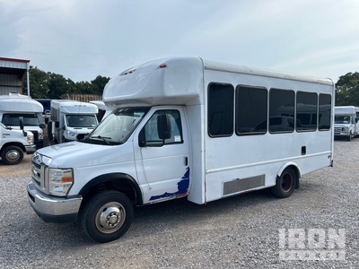 2016 Ford E-350 4x2 11-Seat Transit Bus
