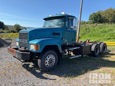 2002 Mack CH613 6x4 Cabina y chasis