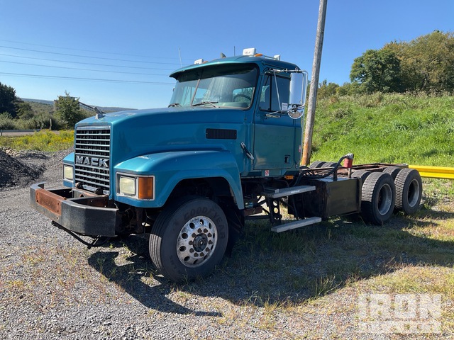CAMIóN CHASIS 2002 MACK CH613