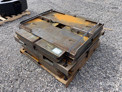 Quantity of 2025 Kit Containers QT-F-BLANK Skid Steer Attachment Mounting Plate (Unused)