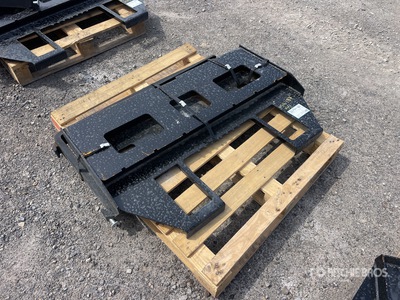 2025 Kit Containers QT-45-FF-42 42 in Forche per mini pala (Unused)
