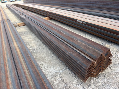 Quantity of (1) Bundle Of 3 in x 3 in x 1/4 in A36/529-50 40 ft Angle Iron Divers - Matériaux de construction