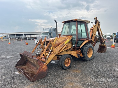 Case 4x2 Baggerlader