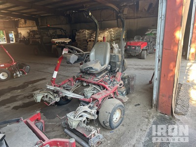 2017 Toro Greensmaster 3320 TriFlex Hybrid Ride-On Greens Cortacesped (Inoperable)