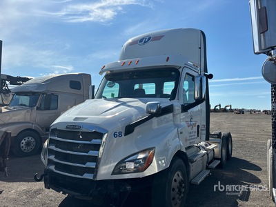 2018 Freightliner Cascadia 116 6x4 T/A Day Cab Truck Tractor
