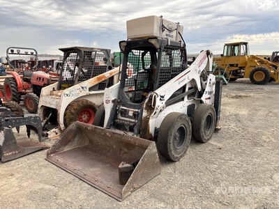 2015 Bobcat S650 Two-Speed شاحنة جرافة