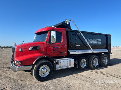 2022 Volvo VHD 8x4 Tri/A Dump Truck