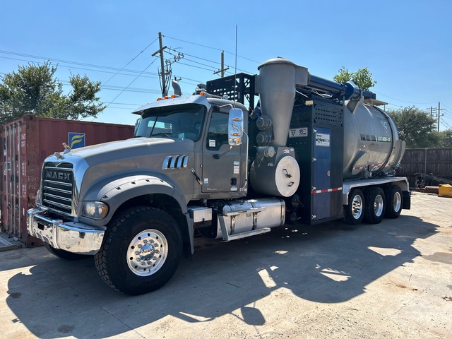 2020 Vermeer VXT600-11 on 2020 Mack Granite 8x4 Vacuum Excavator Truck