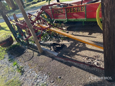 antique Cultivateur
