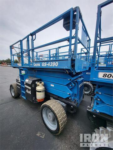ELEVADOR TIJERA GENIE GS4390RTROUGHTERRAIN