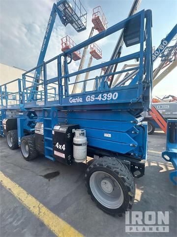 ELEVADOR TIJERA GENIE GS4390RTROUGHTERRAIN