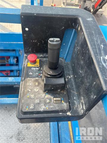 ELEVADOR TIJERA GENIE GS4390RTROUGHTERRAIN