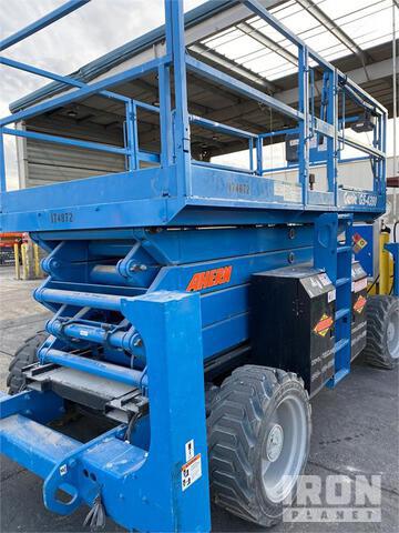 ELEVADOR TIJERA GENIE GS4390RTROUGHTERRAIN