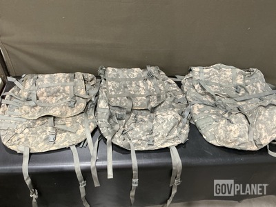 (81) Large Field Pack Rucksacks