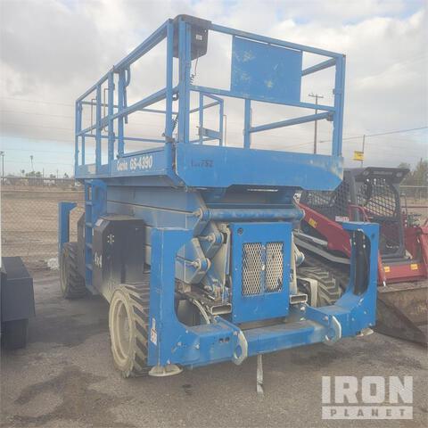 ELEVADOR TIJERA GENIE GS4390RTROUGHTERRAIN