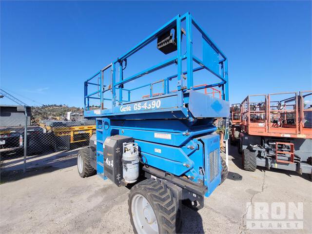 ELEVADOR TIJERA GENIE GS4390RTROUGHTERRAIN