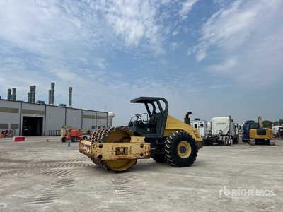 Bomag BW 211PD-3 Padfoot Drum Compactor