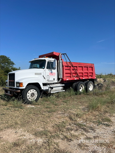 1993 Mack CH613 6x4 T/A Dump Truck