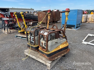 Quantity of (2) Wacker Neuson DPU5045 Reversible Plancha compactadora (Inoperable)