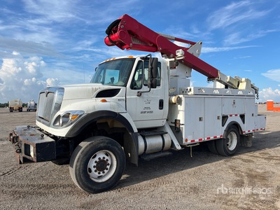 ETI ETCMH42IH 42 ft on 2015 International 7400 4x4 Bucket Truck