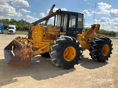 1987 John Deere 440D Skidder