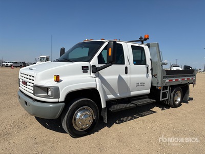 2008 GMC C5500 4x2 Crew Cab S/A Dump Truck