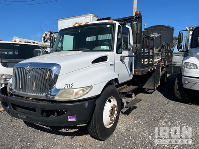 2009 International 4300 Dura Star 4x2 Attenuator Truck