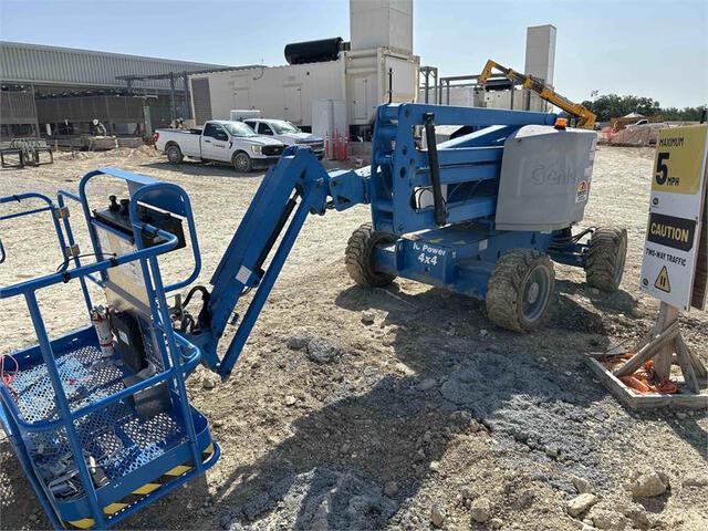 2015 Genie Z45/25JRT Articulating Boom Lift