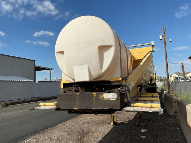 2000 FLOW 30 ft T/A Live Bottom Trailer