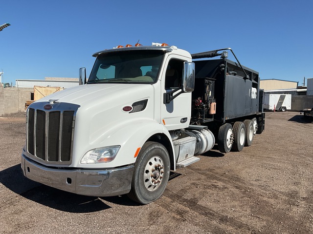 2017 Peterbilt 579 10x4 Hot Patch Truck