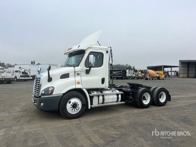 2019 Freightliner Cascadia 113 6x4 T/A Day Cab Truck Tractor