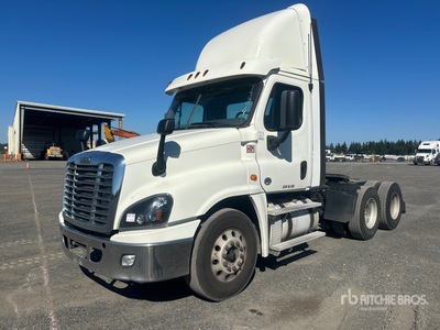 2018 Freightliner Cascadia 125 6x4 T/A Day Cab Truck Tractor