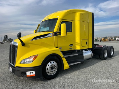 2024 Kenworth T680 6x4 Cabeza Tractora Cabina Dormitorio