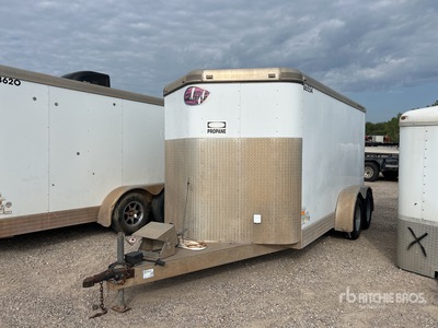 2015 Sundowner 15 ft T/A Crew Enclosed Trailer