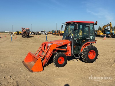 Kubota B3030 HSDC 2WD tractor utilitario