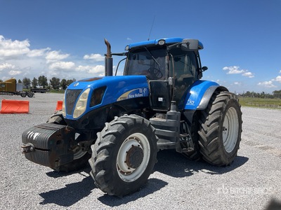 2014 New Holland T7060 Tractor Agricola / Tracteur agricole 4WD
