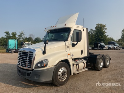 2018 Freightliner Cascadia 125 6x4 Day Cab Truck Tractor