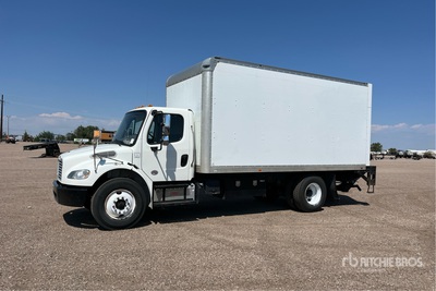 2017 Freightliner M2 4x2 Furgoneta caja cerrada