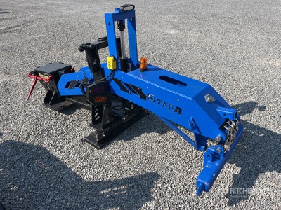 2025 Gitesa Hydraulic Fifth Wheel Wrecker Attachment (Unused)