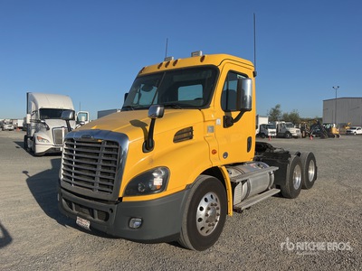 2019 Freightliner Cascadia 113 6x4 トラックトラクター（T/A）