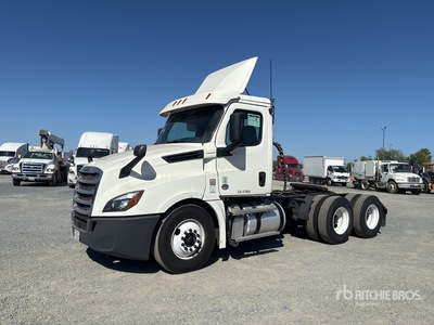 2019 Freightliner Cascadia 126 6x4 T/A Day Cab Truck Tractor