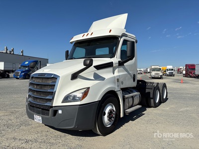 2019 Freightliner Cascadia 126 6x4 T/A Day Cab Truck Tractor